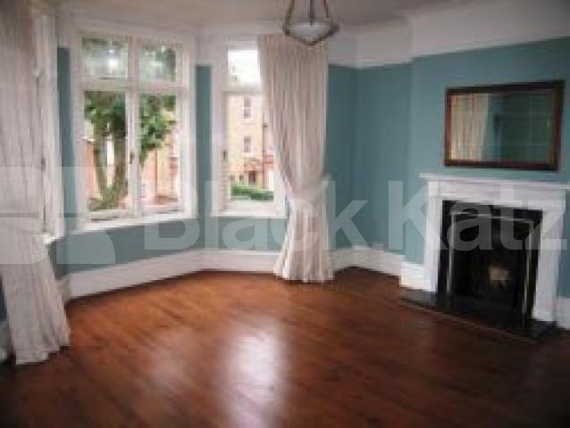 			2 Bedroom, 1 bath, 1 reception Flat			 Essendine Road, MAIDA VALE W9